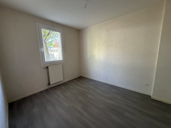  Appartement T4 - 75m2 - Gare - Le Mans - 3